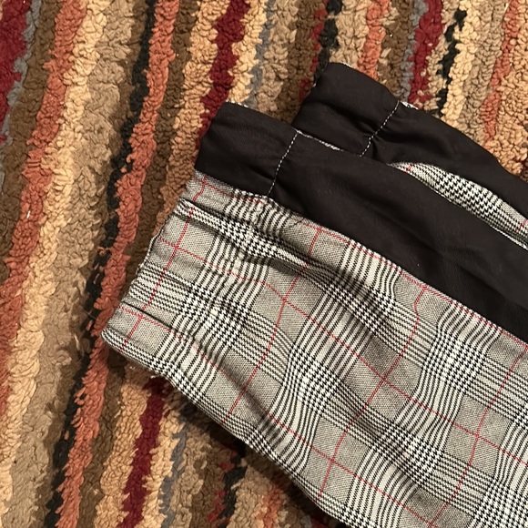 East Point Men Joggers - Picture 2 of 5